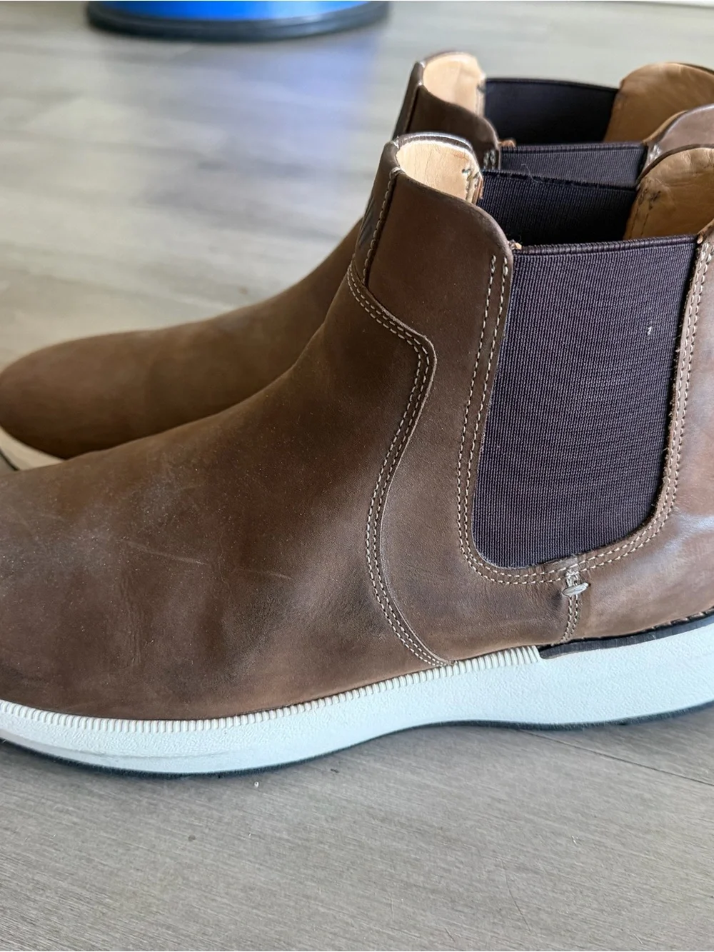 Men's Johnston and Murphy Brown Chelsea Boots - Casual Slip-On Ankle Shoes